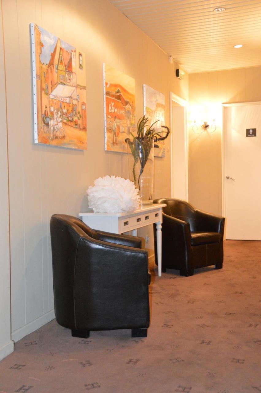 เลอ เอช - โฮเต็ล แอนด์ เรสเทอรองต์ Hotel บาร์ ภายนอก รูปภาพ