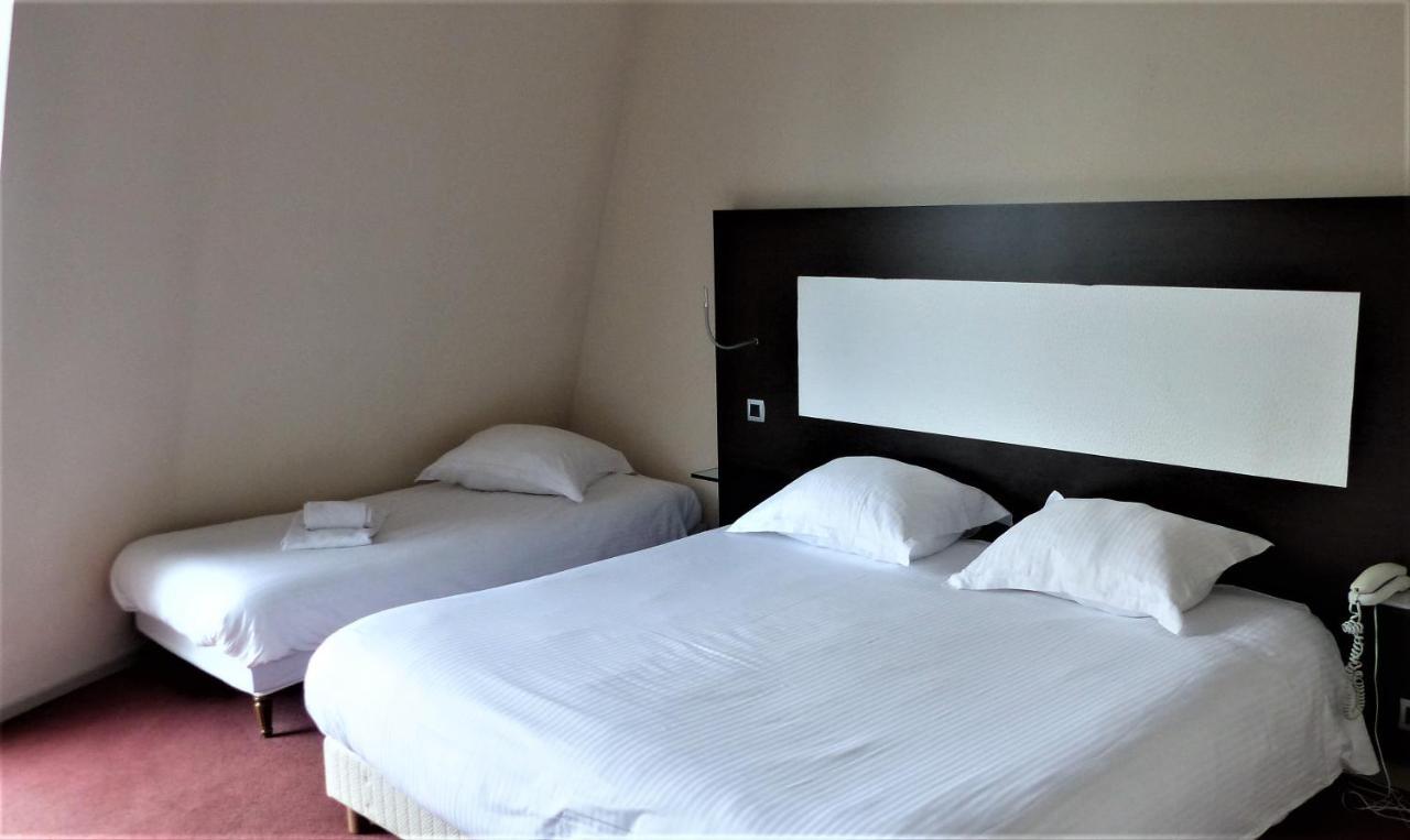 เลอ เอช - โฮเต็ล แอนด์ เรสเทอรองต์ Hotel บาร์ ภายนอก รูปภาพ